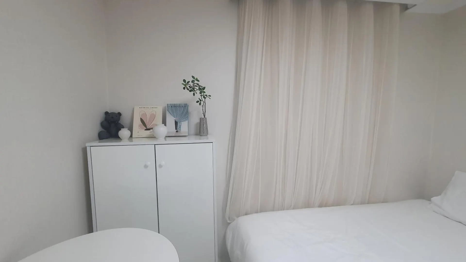 Villa New Open Sale Haebangchon Stay Itaewon Myeongdong Hongdae Insadong Gyeongbokgung Palace Seoul Südkorea